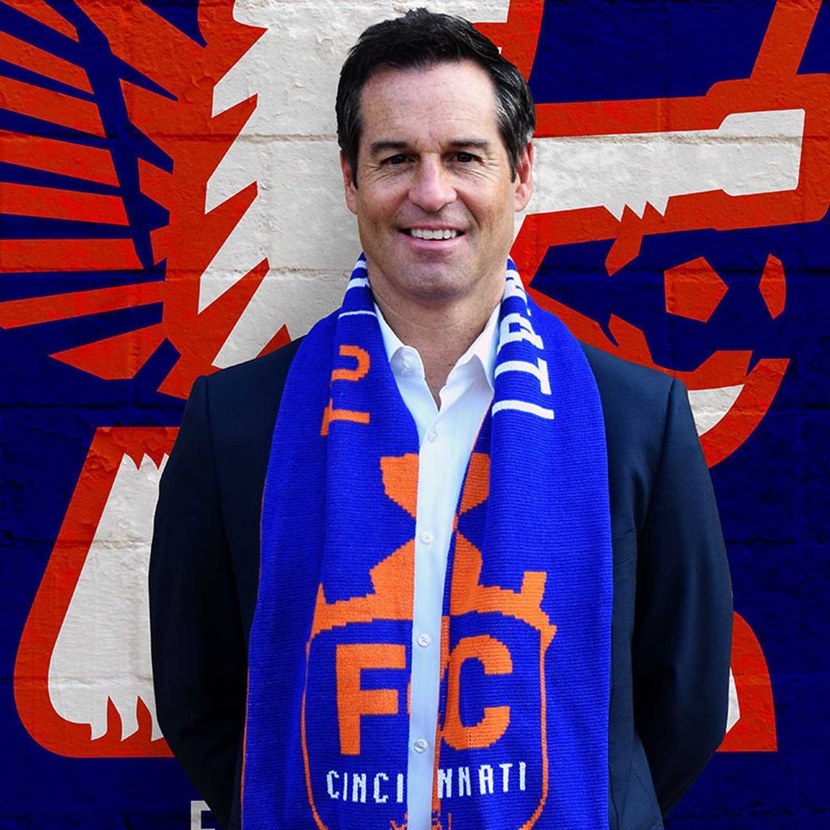 cincysoccertalk's tweet photo. 2 hours until we go live with @fccincinnati head coach @johnharkes6! Catch us on Facebook or on our Website! https://t.co/ezgo2ozefs