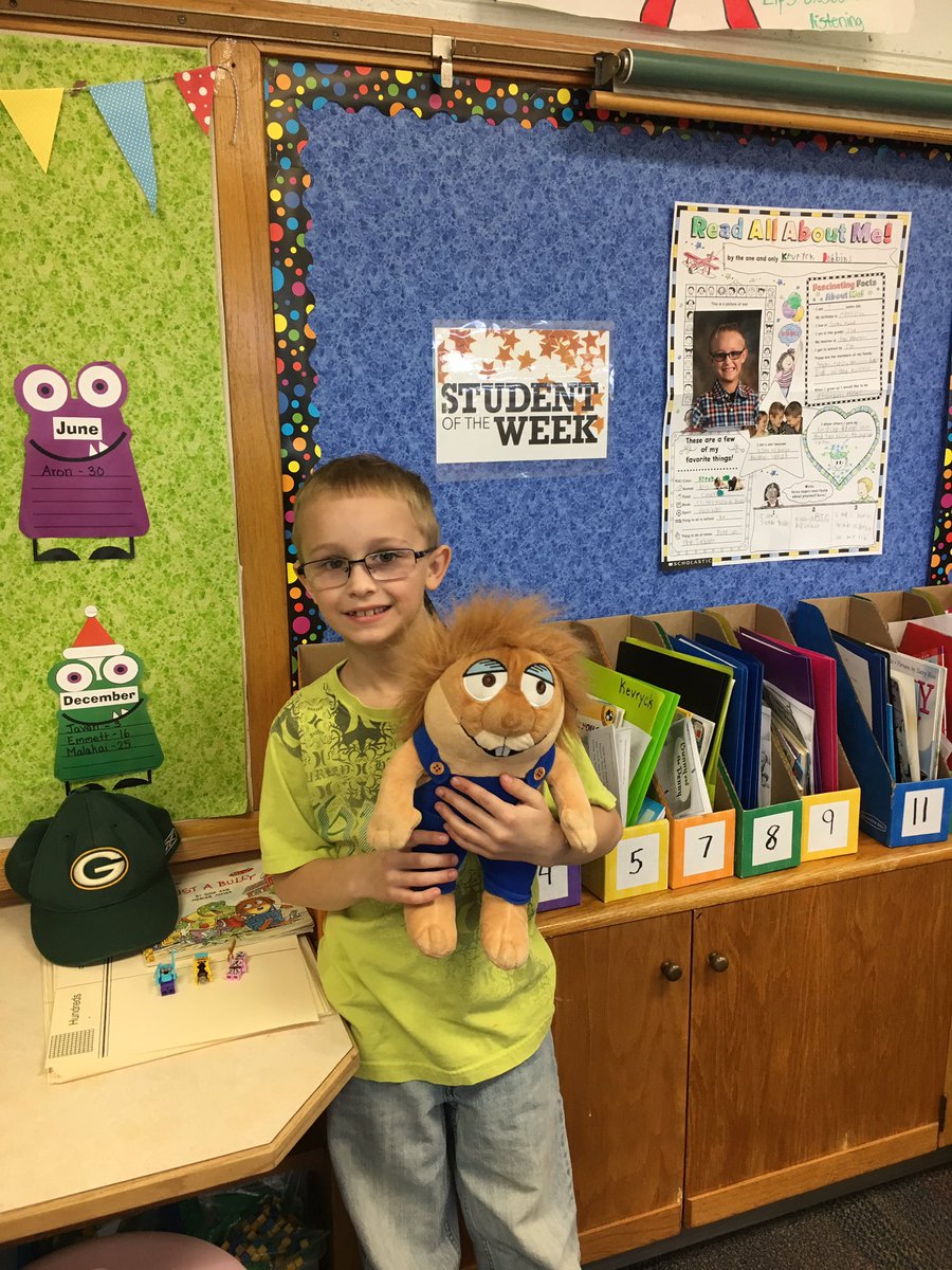 MrsStreeter2nd's tweet photo. Kevryck is our man this week! Kevryck loves the Packers and wants to play for them when he grows up! 🏈#secondgrade https://t.co/etVzQQUh15