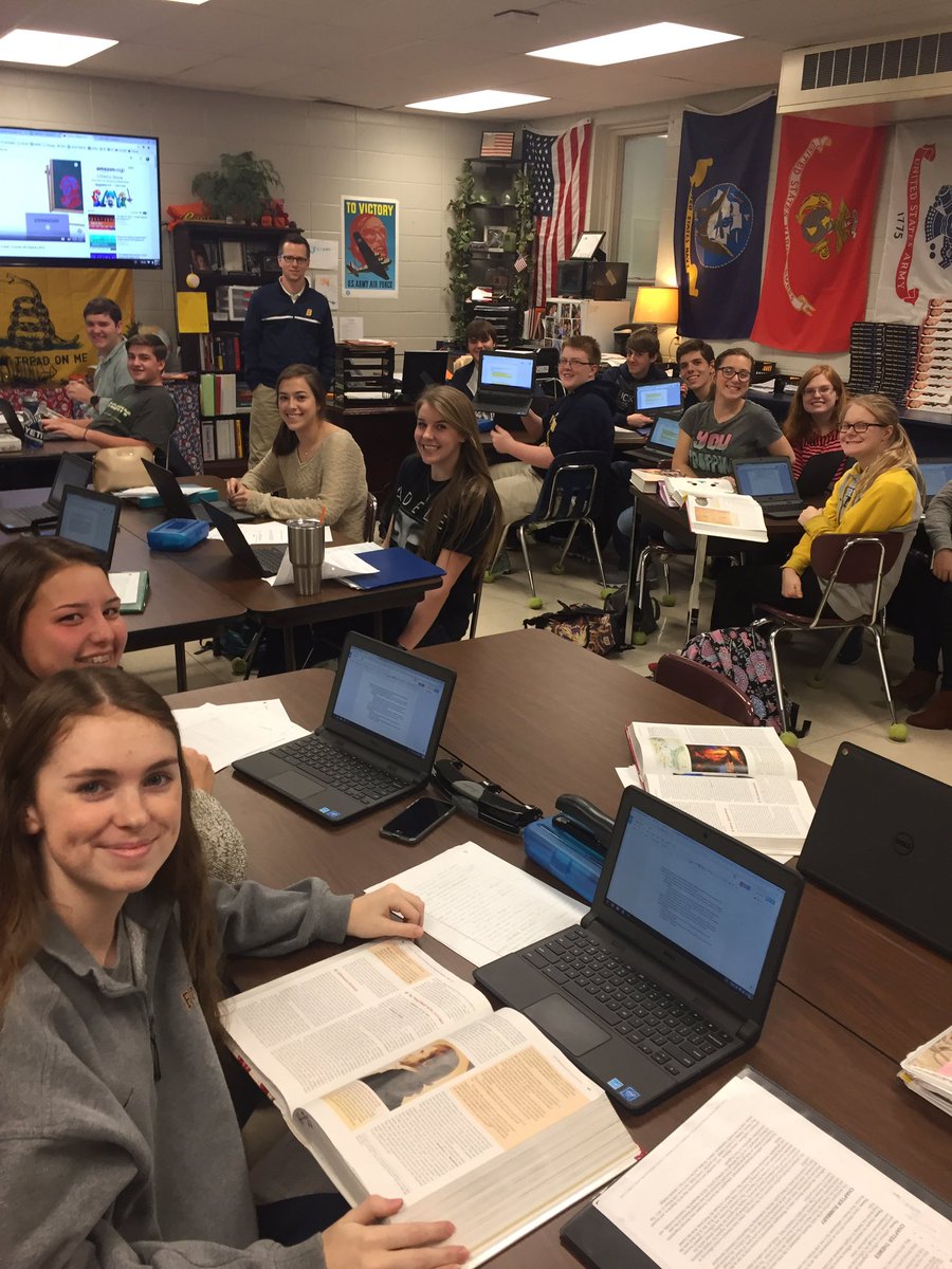 MattMasseyAL's tweet photo. I popped in our Teacher of the Year (Mr. Reese's) class today &amp; students are already making use of his brand new class set of chromebooks! https://t.co/TcAgu09QMF
