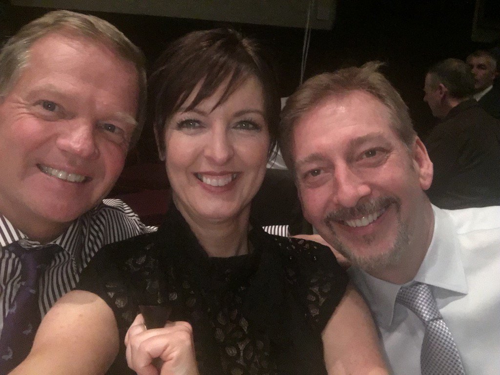 theconnectionph's tweet photo. Happy days. A great night . #idsurfaces #bushboard https://t.co/5uXo8Ru00b