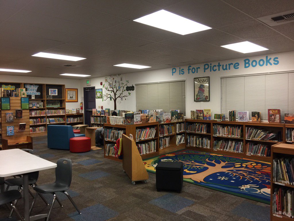 CeliaForrest1's tweet photo. Presented to the Oak PTA about our redesigned library! @CeliaForrest1 #oaklibrary @OakPrincipal https://t.co/PleKczbXZk