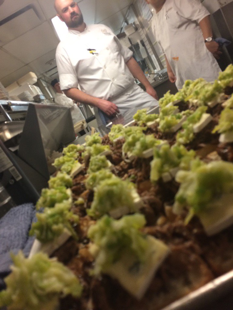 justin_blain's tweet photo. Chef Darcy prepping lamb sliders for #robbieburnsday https://t.co/fZwlJ6gcLx