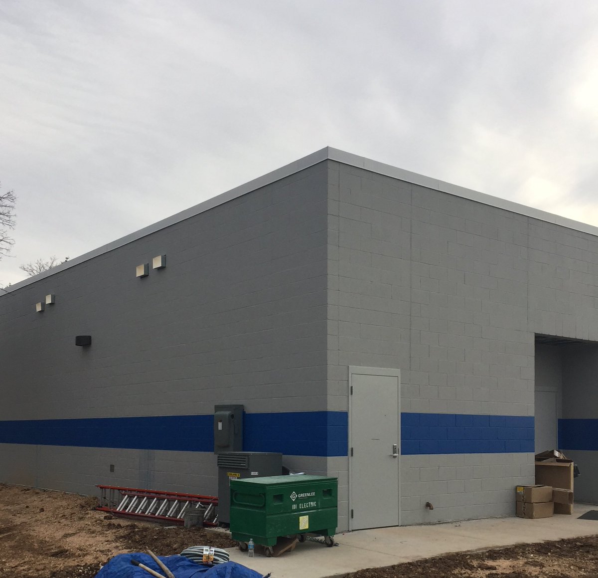 EFND_Baseball's tweet photo. Just gonna leave these right here so you can drool...#newclubhouse #varsityonly #EFND https://t.co/ZTHlf8iZTk