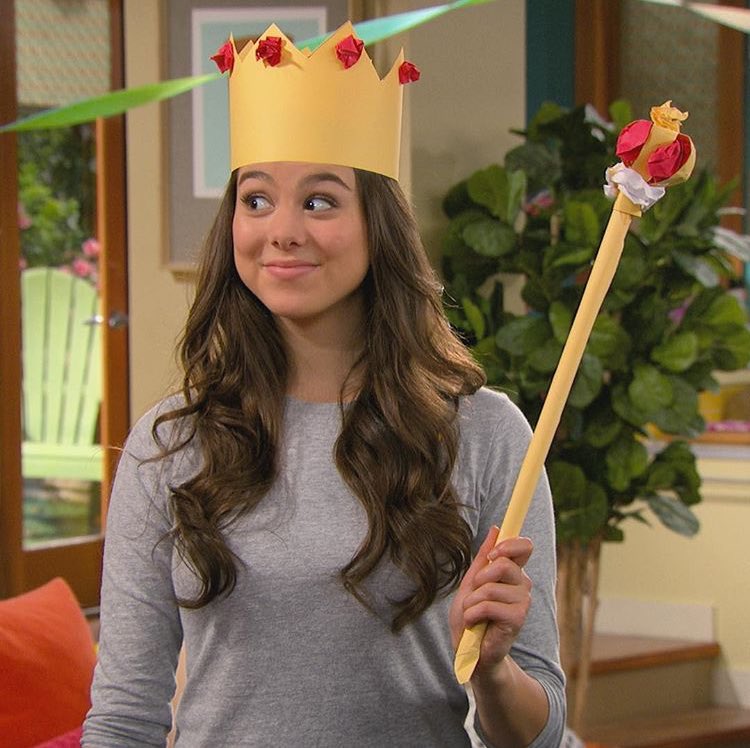thundermanfans's tweet photo. New things Thundermans Saturday night!! @kirakosarin @MayaLeClark @MrChrisTallman @funnyhelenhong @AddisonRiecke @DiegoVelazquezJ https://t.co/P0qhEqbwP1