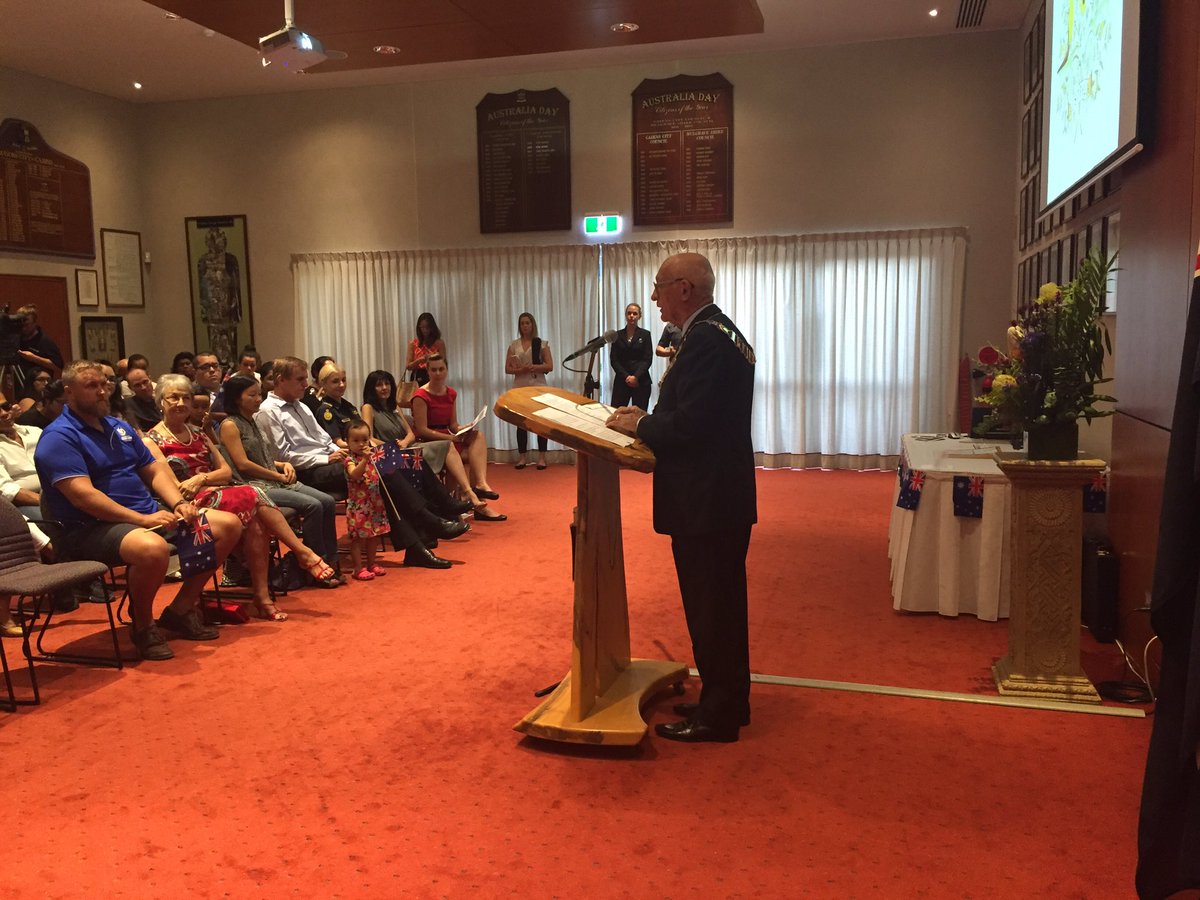 Australia Day Ciztienship ceremony in #Cairns <a href="/BobManningMayor/">Bob Manning Mayor</a> says 'diversity is not a threat to who we are...it makes us who we are'
