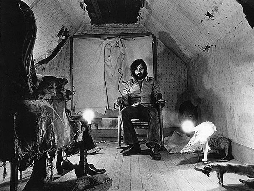 Happy Birthday Tobe Hooper!! 