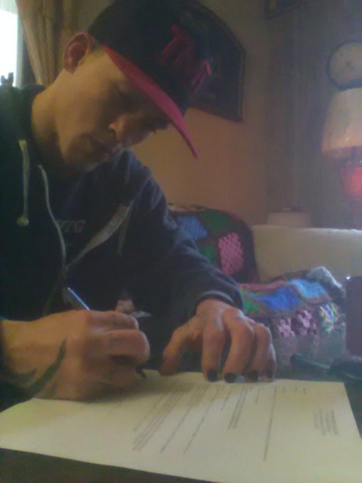 I signed my contract for king of the cage on March 3rd in Minnesota for my first professional fight.<a href="/tag/newprofilepic"class="tags"><span>#newprofilepic</span></a>