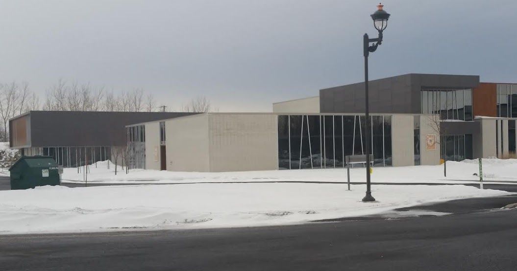 carignanois's tweet photo. #villedecarignan Insensé de penser que des installations municipales pourraient s'autofinancer https://t.co/qAs3CMdRgW https://t.co/TVp6WL93cQ