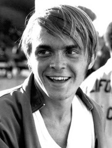 "To give anything less than your best is to sacrifice the gift." - Steve Prefontaine