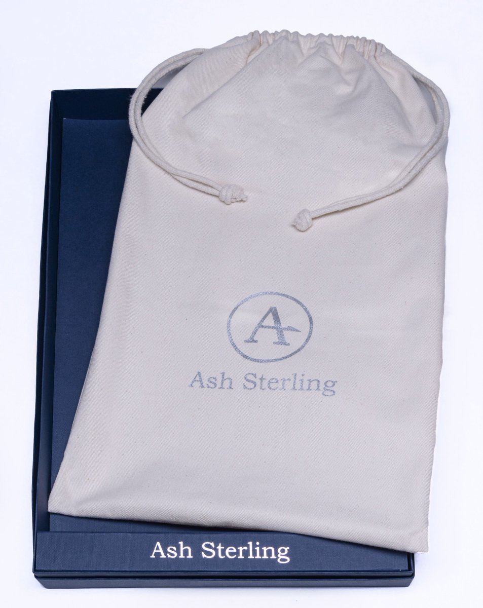 AshSterling3's tweet photo. Ash Sterling Top Grain Natural Leather Business Portfolio
Shop Amazon:  https://t.co/FGS90WU8Yf …https://t.co/YWpMg8UXDG https://t.co/YCwTwVYPOd