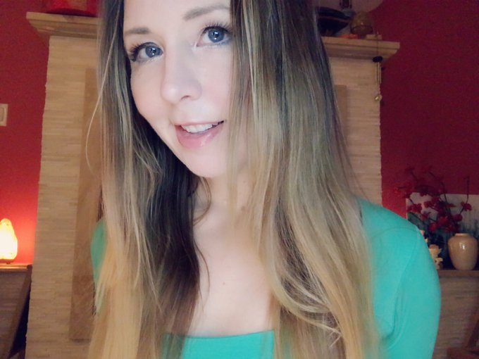 See you in 5 💚🏝 https://t.co/W0ZdEdgmg1