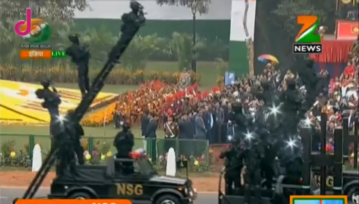 ZeeNewsEnglish's tweet photo. NSG commandos debut at #RepublicDay parade https://t.co/8Sho6oInZY
#26thJanuary https://t.co/8uoVVYWN75