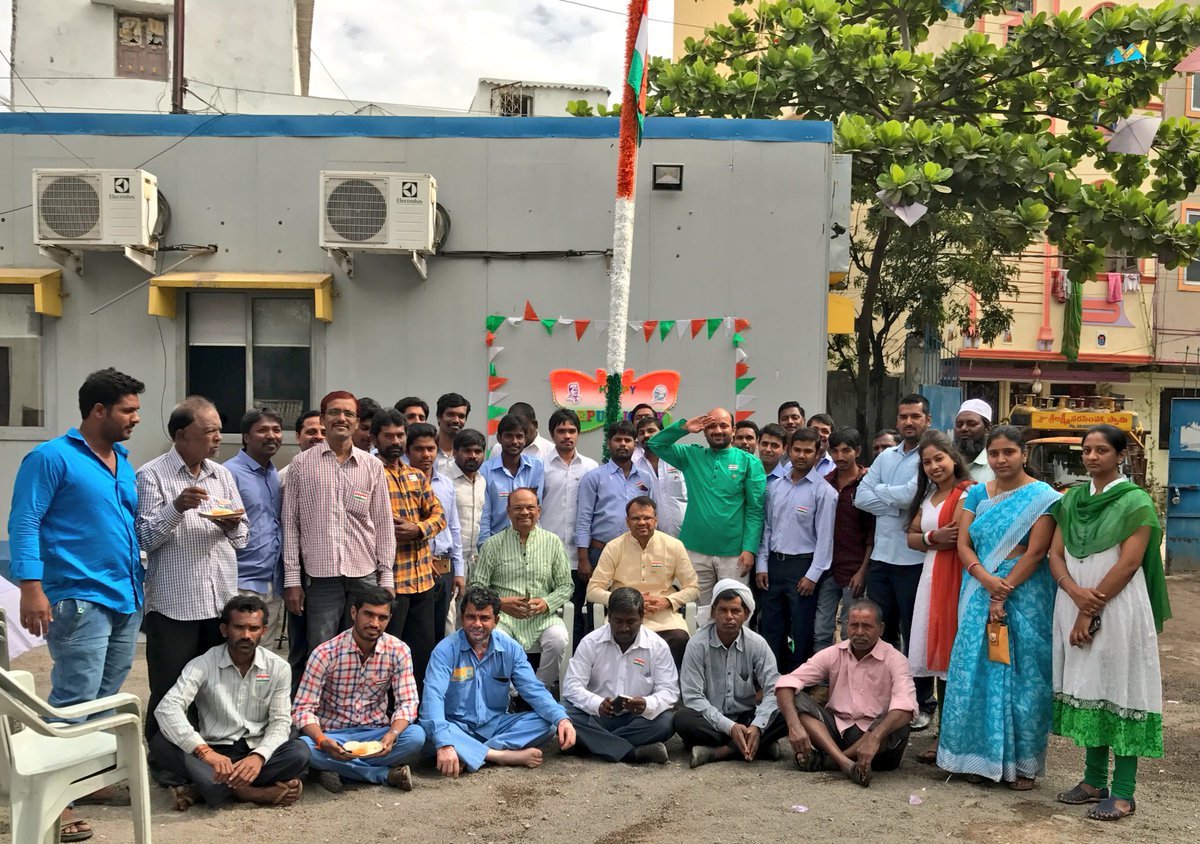 pariktwits's tweet photo. Republic day celebrations at #hindelectronics @BPCLHyderabad @Sureshnair_BPCL @BPCLtd @singharunbpcl @bpclpg @Raghu30115229 @s_dhanapal https://t.co/qTLTMcuh5D