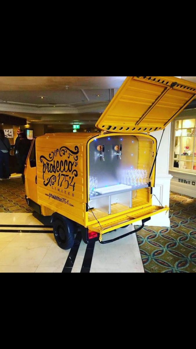 makingmemevents's tweet photo. Love the prosecco van #prosecco #wedding #drinks #weddingideas https://t.co/CmLbvmofkO