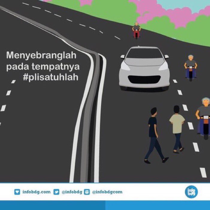 infobdg's tweet photo. Gak boleh nyebrang sembarangan ya. Orang Bandung mah kudu tertib :) #plisatuhlah https://t.co/BNMnkLN2QQ