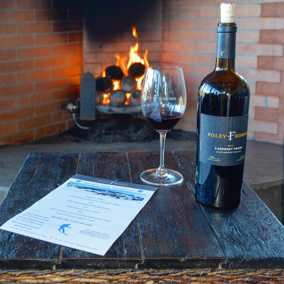 Jolene Patterson (@jolenespatter) on Twitter photo Fireside with a glass of wine 
On the #WineRoad in Alexander Valley
#DSCWine #SonomaChat Fireside with a glass of wine 
On the #WineRoad in Alexander Valley
#DSCWine #SonomaChat