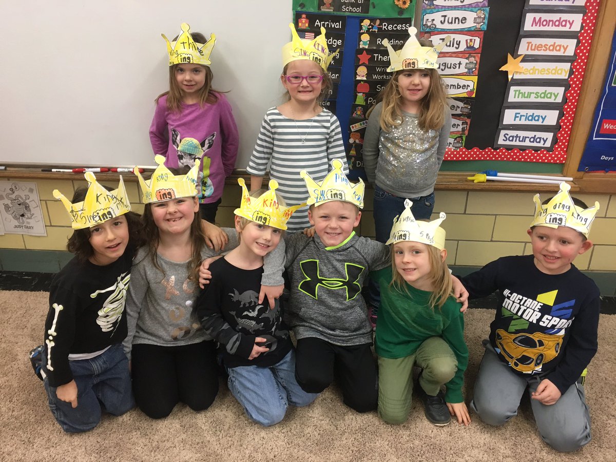 ekwiley's tweet photo. Check out these royal "kings of -ing!" We made crowns after learning about -ing words #iteachk #wileygradek #wpechat https://t.co/geLa24gz6O