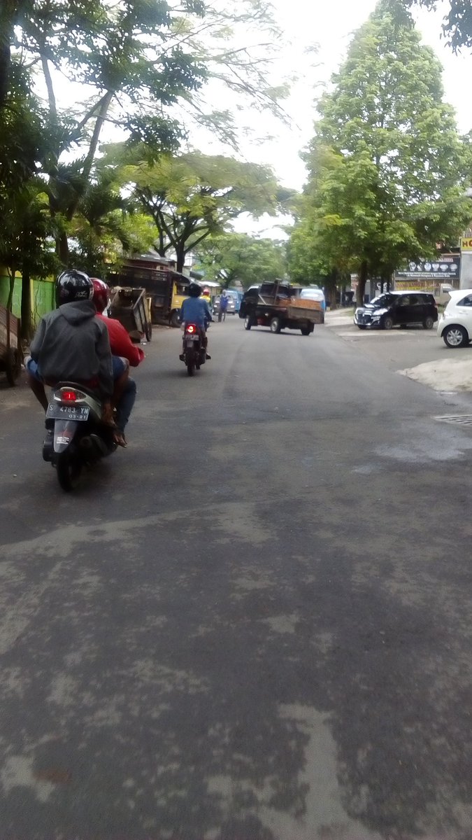 ReadyE_official's tweet photo. Pukul 10.54 Jl Wilis Terpantau Ramai Lancar - Ready BC 1 #trafficmalang @official_itv @Edunewsfm https://t.co/pEYrrKV5fx
