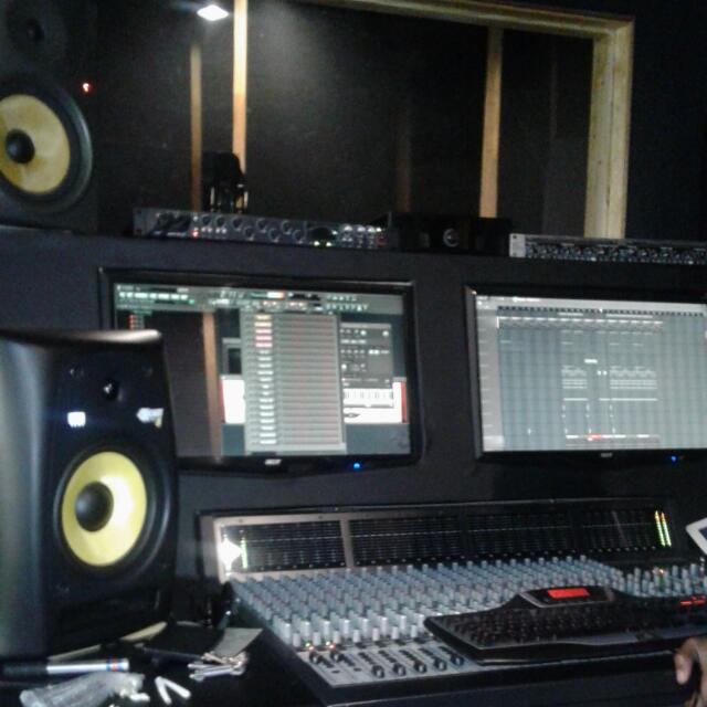 praise_quantize's tweet image. Working lab