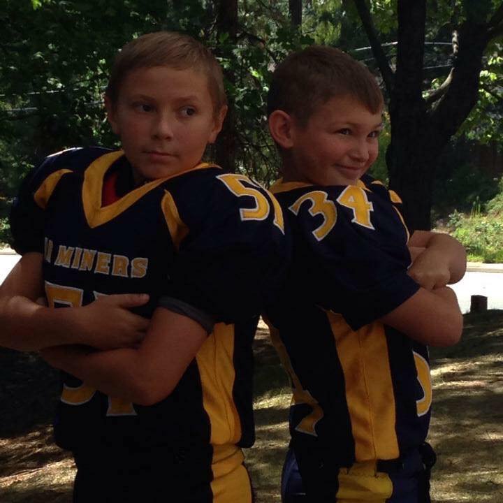 mel_pinest05's tweet photo. @Gillette ...and our boys are die hard football fans. On TV and off. They've played together for 5 years! They'll be glued to the tv too! https://t.co/q994V9EY3m