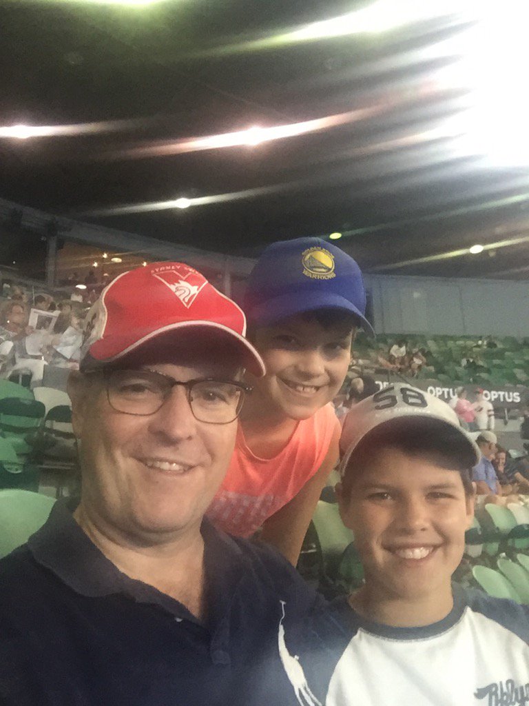 #emiratesreturn