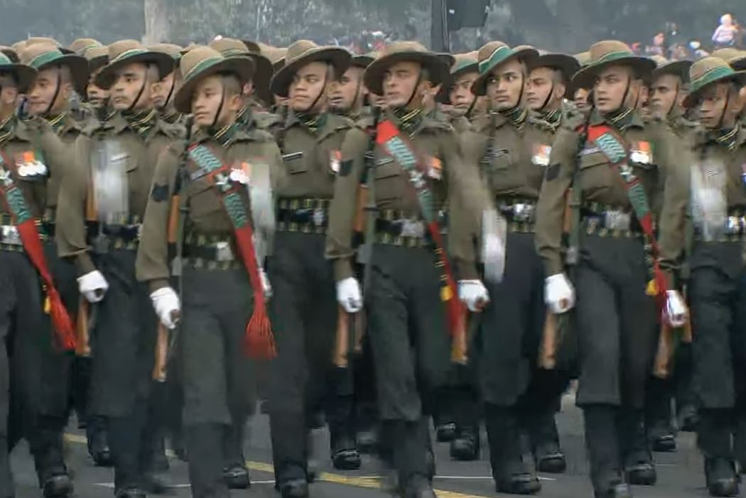 timesofindia's tweet photo. India's military strength on display at #RepublicDay parade https://t.co/3Fqu2T23F8 https://t.co/CGu3VUgV1x