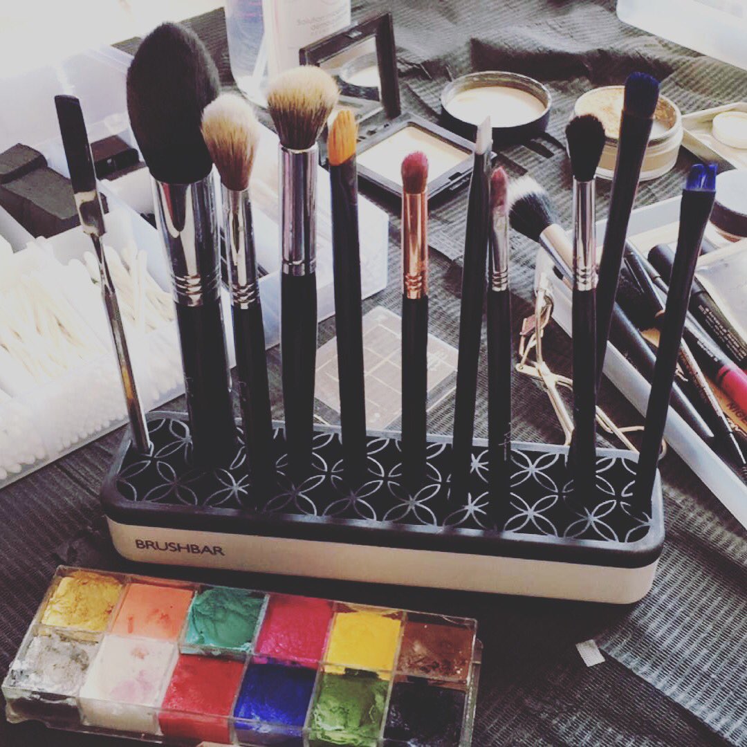 KitandHooks's tweet photo. Are you #NYFW ready?! #brushbar #kitmix #ss2017 https://t.co/itTGay1f4z