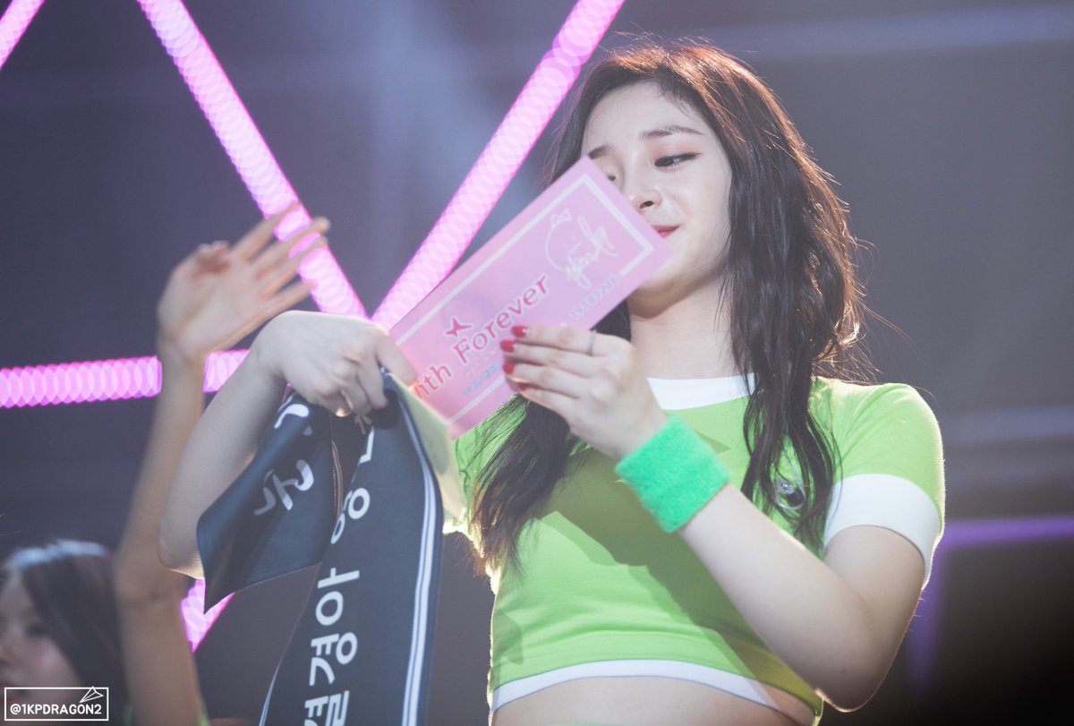 1kpdragon2's tweet image. #IOI #아이오아이 #주결경 #결경 #PINKY #周洁琼 #ギョルギョン #Pristin