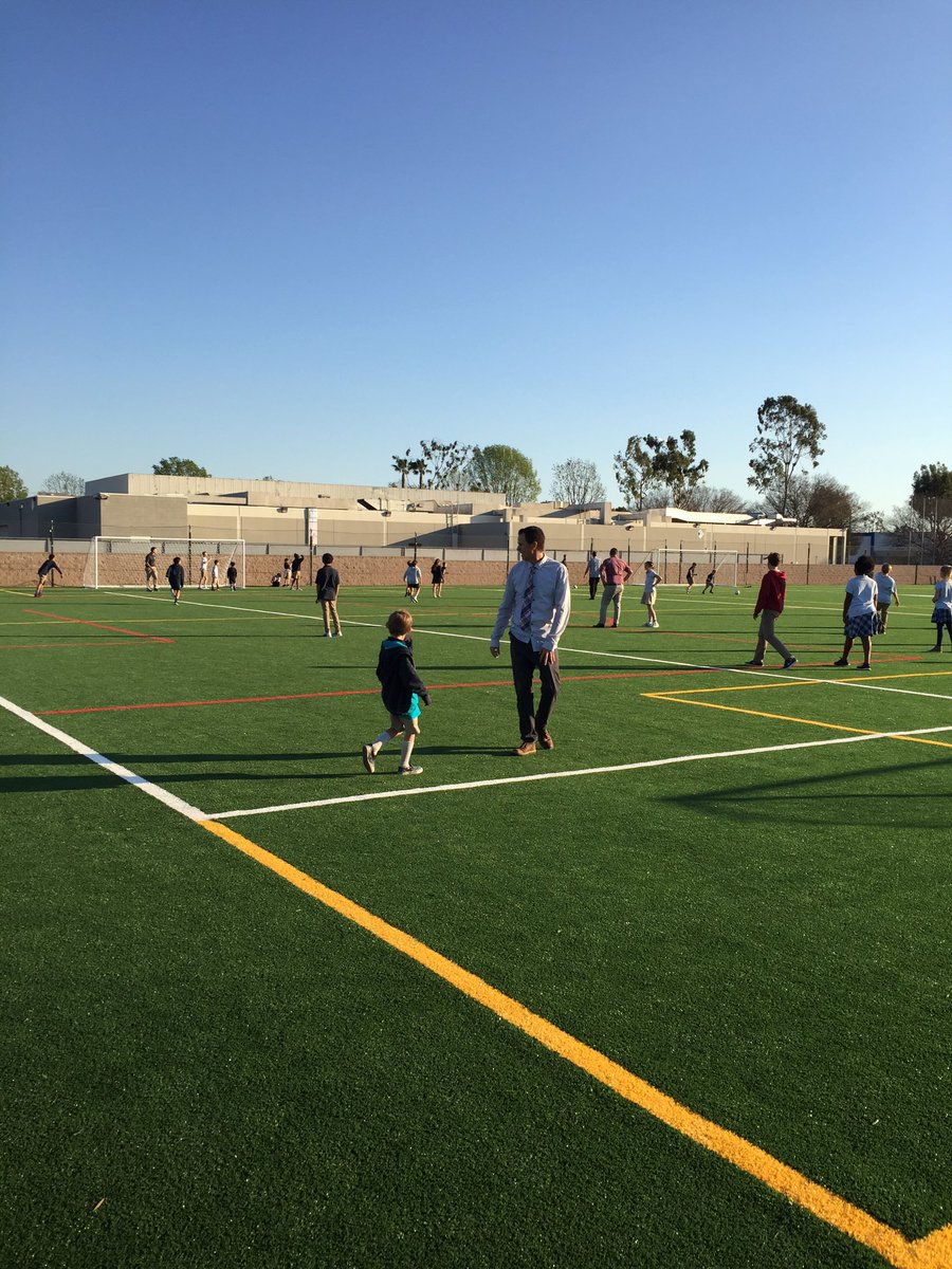 mthompsonmcs's tweet photo. Scenes from today's field dedication at Mariners Christian School. #mcsk8 #goMCSlions Thanks for your support guys @MattBarkley @jackmcbean https://t.co/W7NGYxvzH5