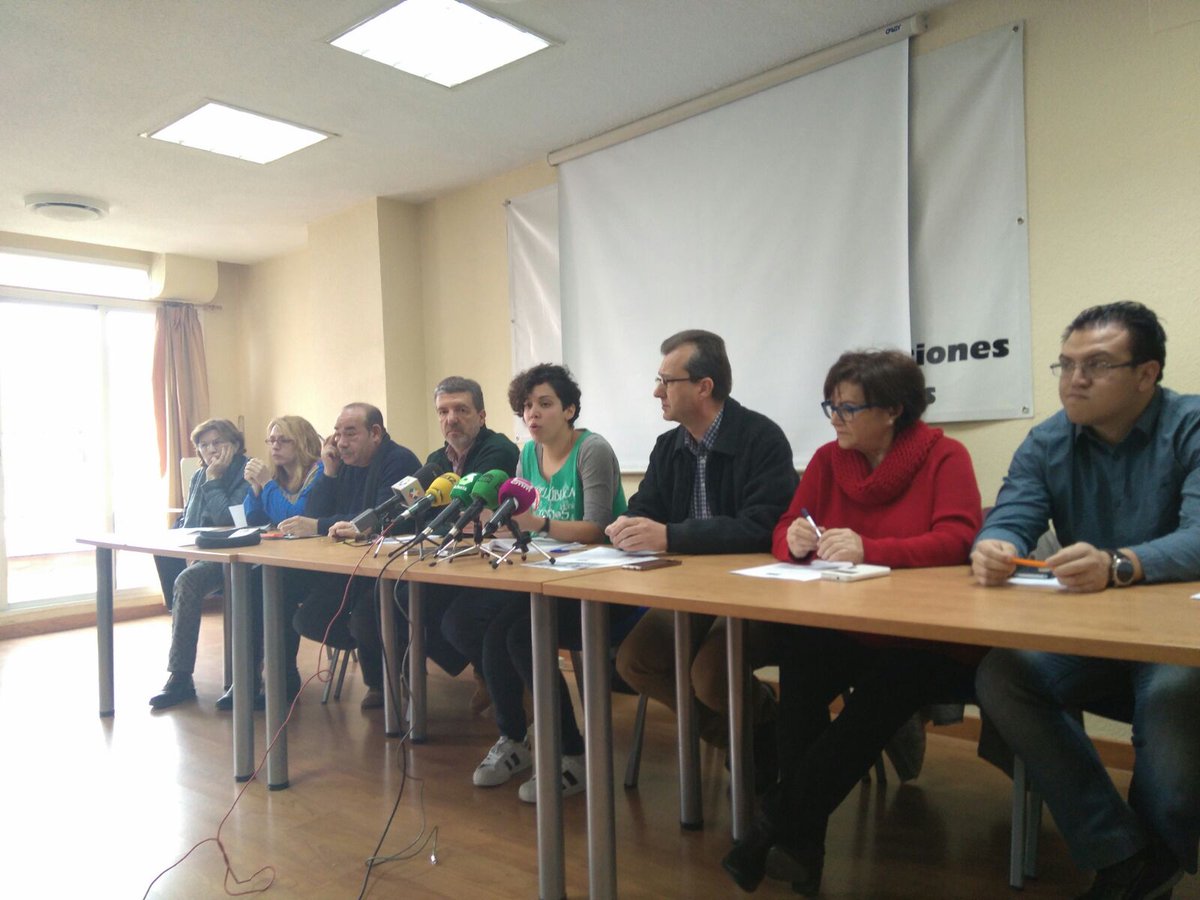 SindicaEstudian's tweet photo. ¡¡La Plataforma estatal en defensa de la escuela pública llamando a la movilización el 9M!!

https://t.co/pPXxzZ83Dp https://t.co/noSatfib6b