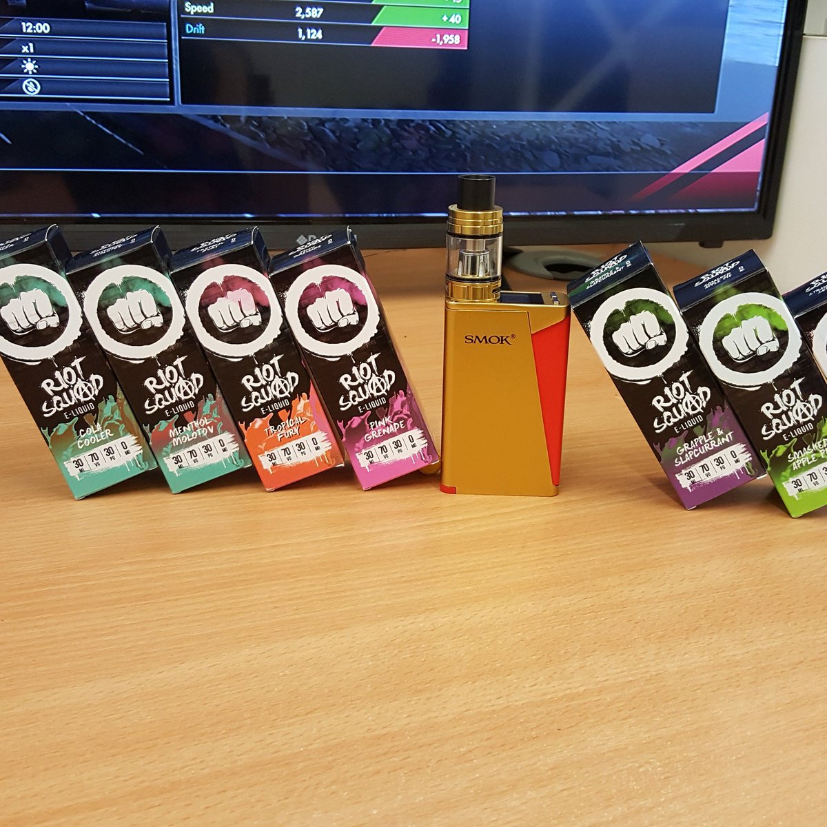 #hprivpro #gold #vapelyfe #vapefam #vapefamily #boom #riotsquad #thegreatevape #vapeforsale #ecigstoke #vapersoftwitter #instavape