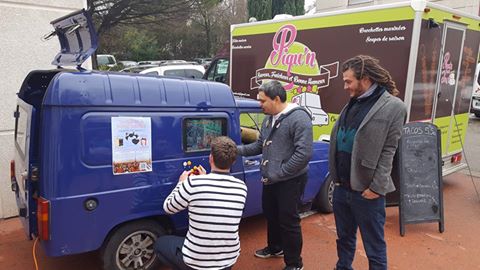Digit4LTrophy's tweet photo. Démo de notre borne d'arcade @recalbox sur la 4L @4L_Trophy à l'@EPSIMontpellier Aujourd'hui :-) https://t.co/eIvKen4eHf