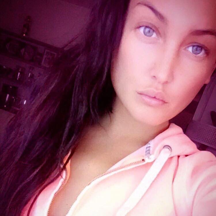 ladotreofficiel's tweet photo. Bientot La st Valentin je vous posterai les bon plans #love #jechercheaussi #partage #naturelle #ladotre https://t.co/oByFaAwuLC