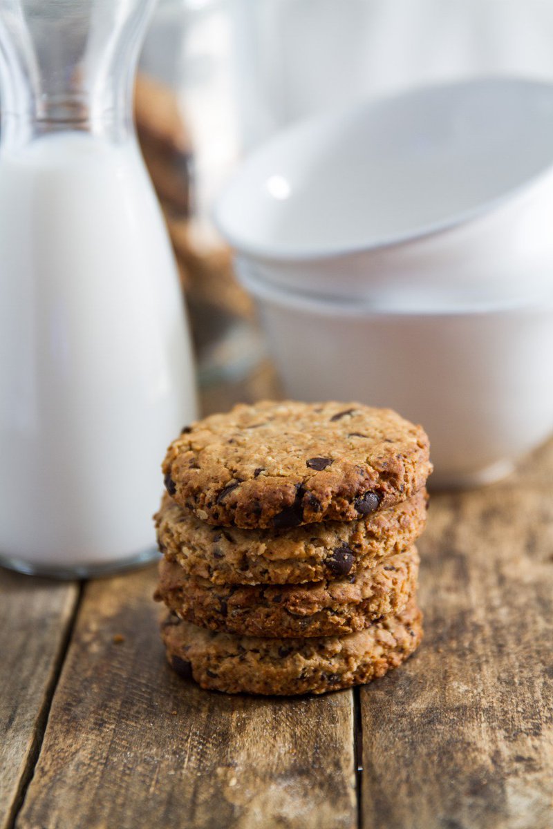 Biscotti vegan ai fiocchi di avena ilricettariodianna.com/2017/01/biscot…