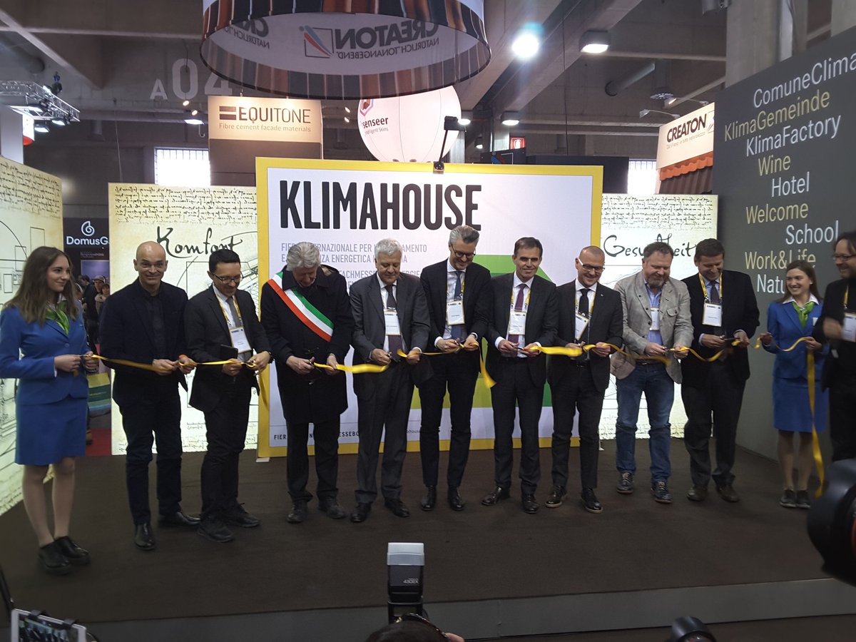 VeronicaClima's tweet photo. Inaugurata #klimahouse 2017! Ecco il programma: https://t.co/Dfqh6KA1Mo https://t.co/Up3ArMzIqh