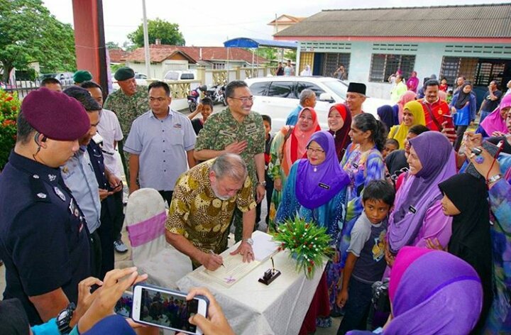 adriana_rahmat's tweet photo. #respectjohor 😘
#prayforsegamat
#myschool
#sekolahtinggisegamat https://t.co/WC9rEDrY5y