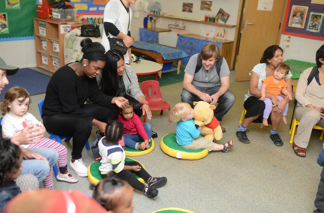 Literacy_Trust's tweet photo. We've created an extensive collection of songs and rhymes to sing to your baby on #WordsForLife: https://t.co/wndYSbLDcX https://t.co/MqXRpH4Zs8