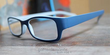 gafasalemanas's tweet photo. Sin buscar mucho, aparecieron los lentes azules que tanto querías. Date un gusto y usa #GAFASALEMANAS. 😃 #Presbicia #Caracas https://t.co/wboyfORgGm