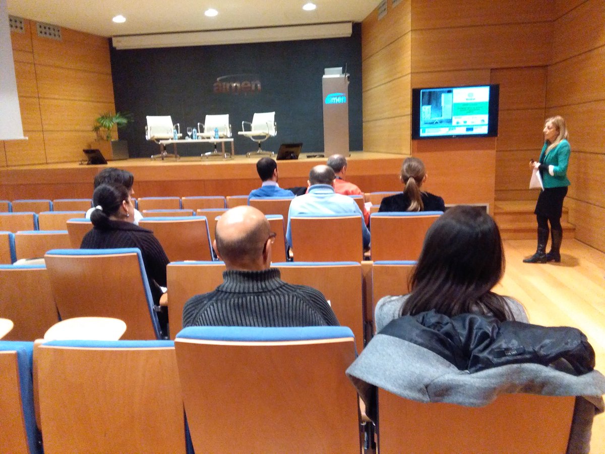 aimenct's tweet photo. Arrancamos la jornada presentación de #GEOCEL "Hormigones ligeros sin cemento basados en #geopolímeros celulares" https://t.co/3Nb0CLkqBK