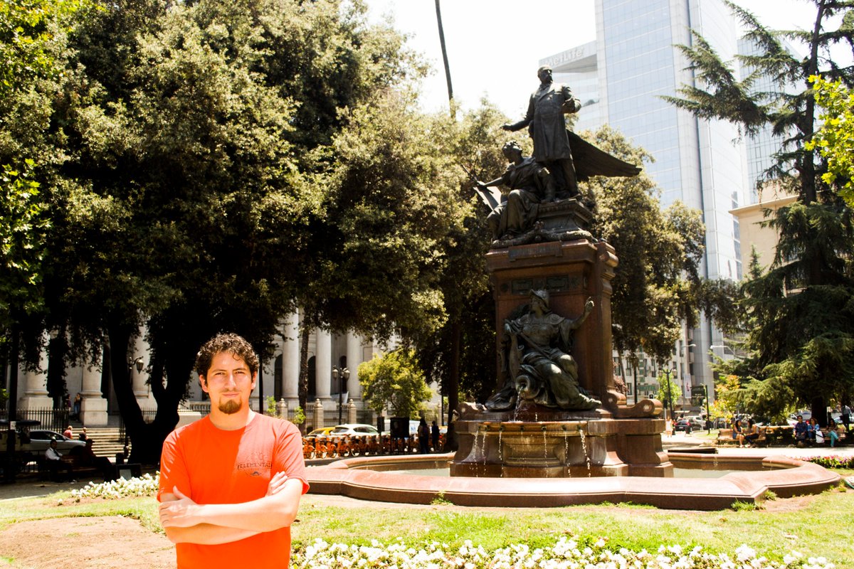 Elemental_Tours's tweet photo. Hoy a las 10:30 en #MetroSantaLucia. Los esperamos para recorrer #Santiago en el "Tour Elemental"

#free #walking #tour #SantiagodeChile https://t.co/eWsm1xfLI9