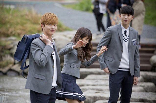 namjoohyukpic's tweet photo. School 2015 📚📝❤️ https://t.co/e3QxUi1vfu
