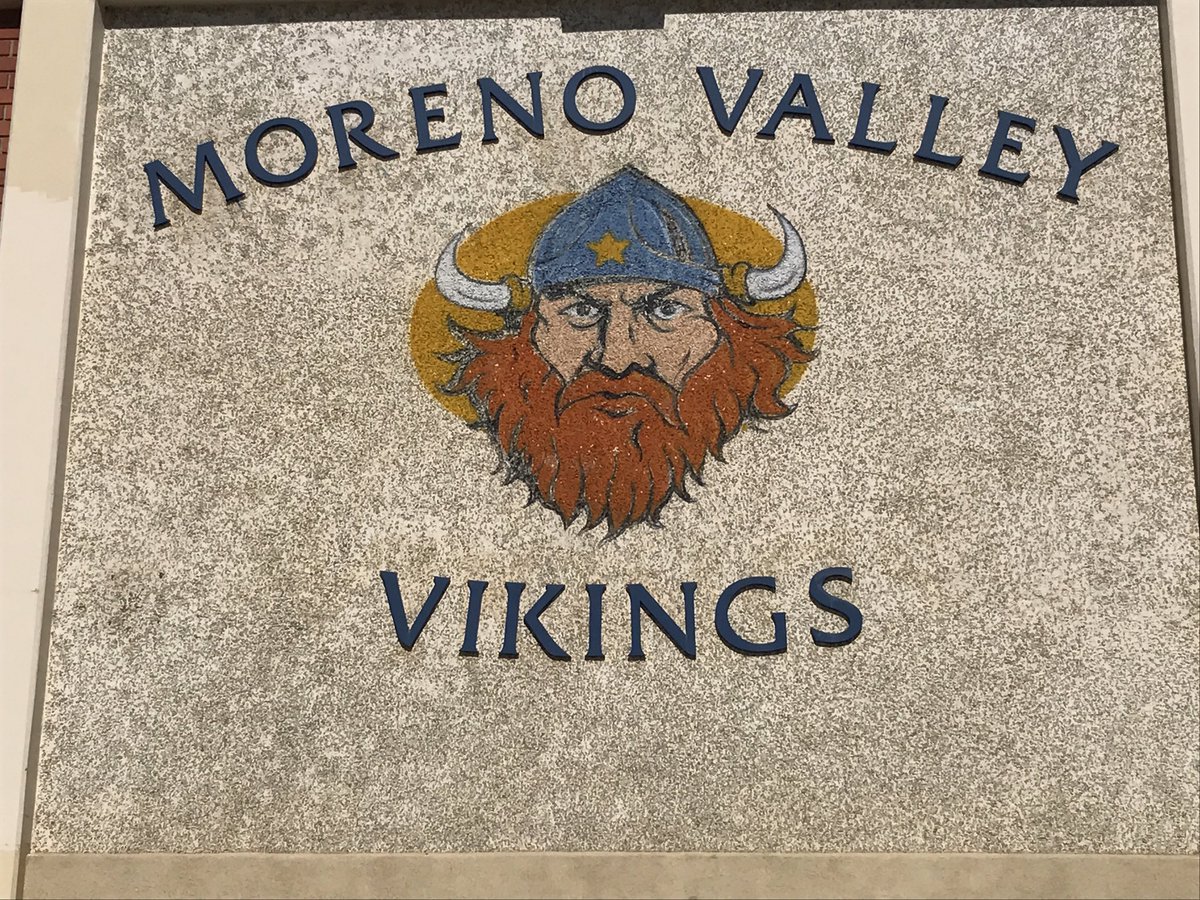 MathProjects's tweet photo. What a great day sharing about #21stCenturyMath with teachers  of @MorenoValleyUSD @sue_buster https://t.co/CeDoxXeWzT
