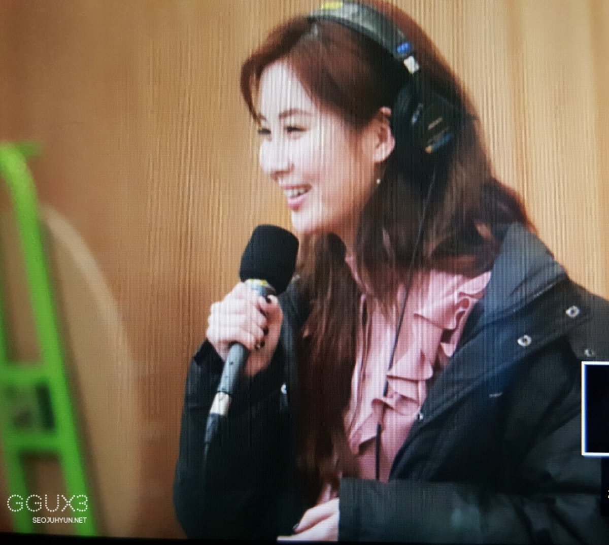 [PIC][26-01-2017]SeoHyun tham dự "SBS Radio Cultwo Show" vào chiều nay C3FMkFAUkAAw6Nw