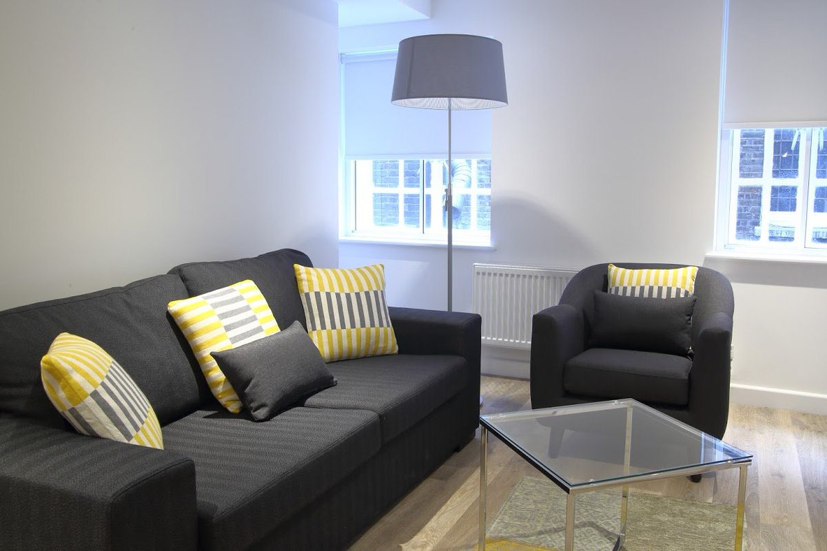 smartcityap's tweet photo. Book your stay with us today and enjoy the pinnacle of luxury, comfort and style, right in the heart of the #London. https://t.co/nB9bczcgPJ https://t.co/heMiJS1ND1