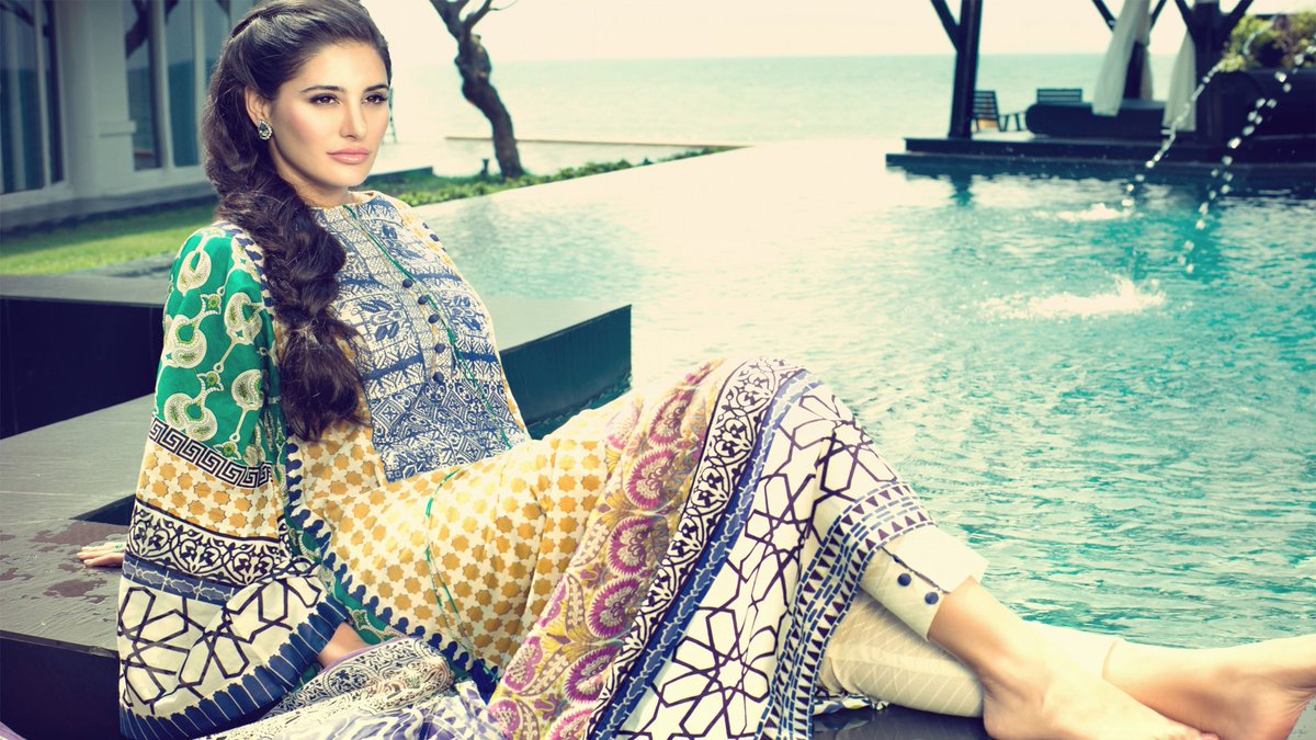 UltraHD4K1's tweet photo. Ulta HD 4K Nargis Fakhri Wallpapers #NargisFakhri #NargisFakhriWallpaper #NargisFakhriPicture #NargisFakhriPics #NargisFakhriPhoto https://t.co/HJEBk7uJwM