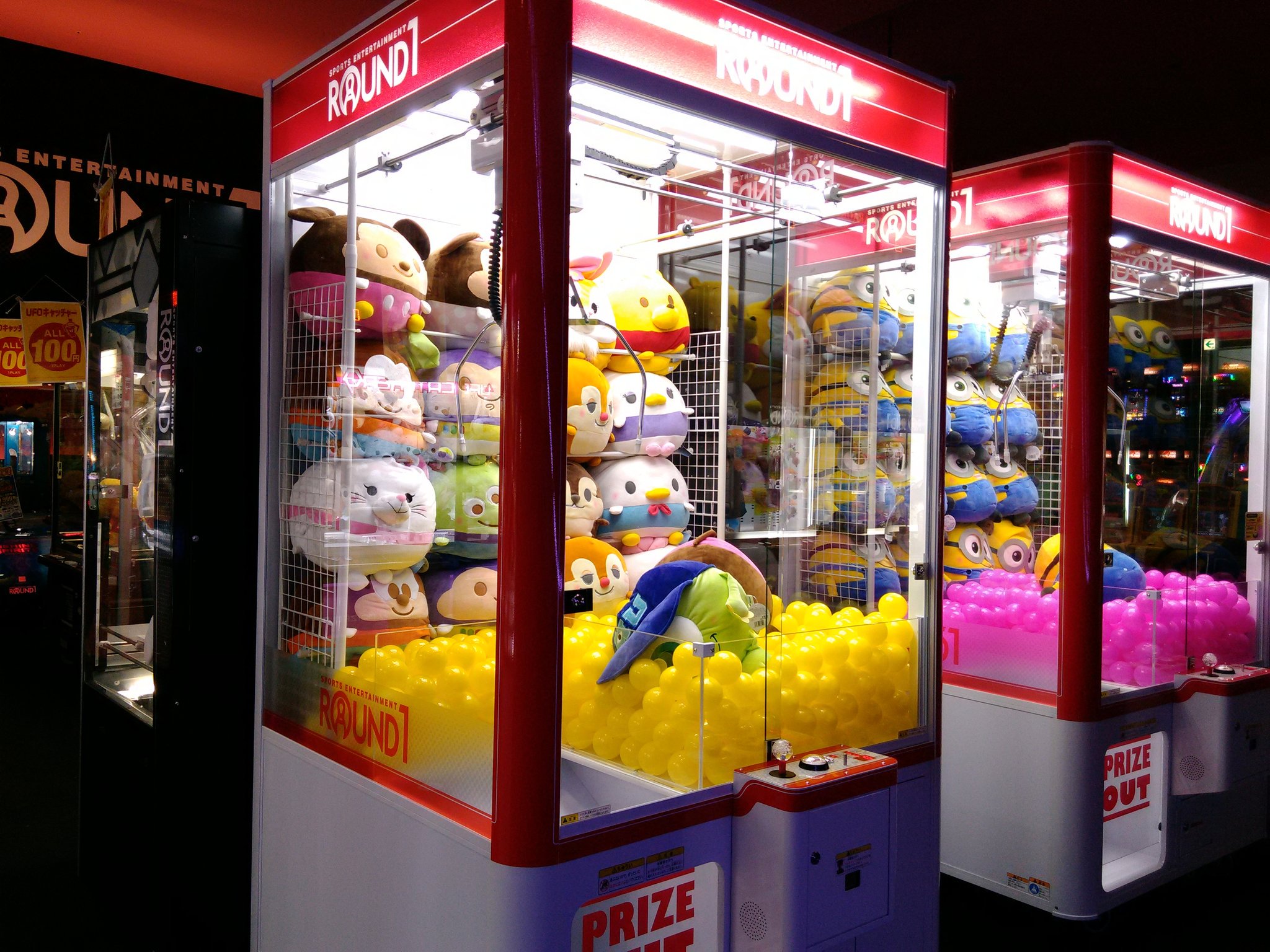 ラウンドワン習志野店 A Twitter アミューズ新情報 23日から習志野店にもデカクレキャッチャーが ノ これですこしでもフロアが明るくなるかしら T T ということで 登場しております 中にはディズニー景品とミニオンが どちら