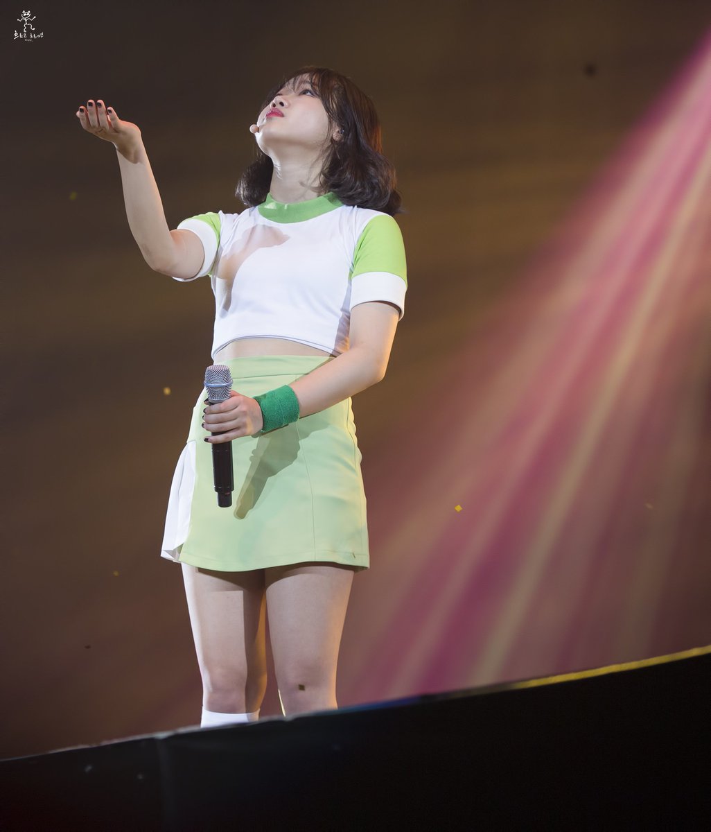 hrgogo_'s tweet image. 타임슬립 콘서트

인연이란 이름으로
널 만날 수 있음에 감사해 
함께함이 얼마나 귀하고 감사한지
널 보면서 느껴 
#최유정 #아이오아이