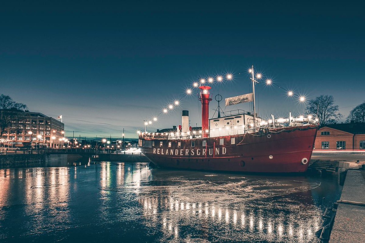 DiscoverFinland's tweet photo. The Light-Ship Relandersgrund is the oldest in Finland, and is now a functioning restaurant and café: https://t.co/lPJfdCycdT https://t.co/A3qT0jexVW