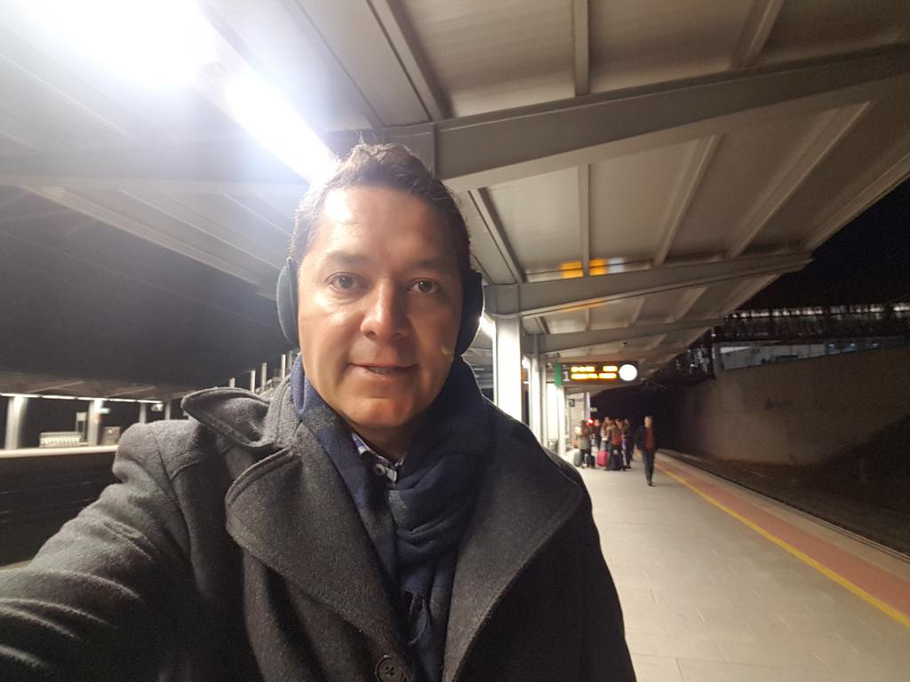 SergioMartinMx's tweet photo. A punto de subir al tren de Cuenca España, lugar hermoso,  pintoresco y con mucha historia.  Agradecido todas sus atenciones #CICP17 https://t.co/3Spyu2SRWw