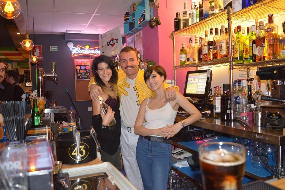 Este sábado ‘UNRISEN QUEEN’ en <a href="/JerusalemPop/">Jerusalém Pop & Rock</a>, concierto tributo al mítico grupo que, como veis, nos marcó a toda una generación.